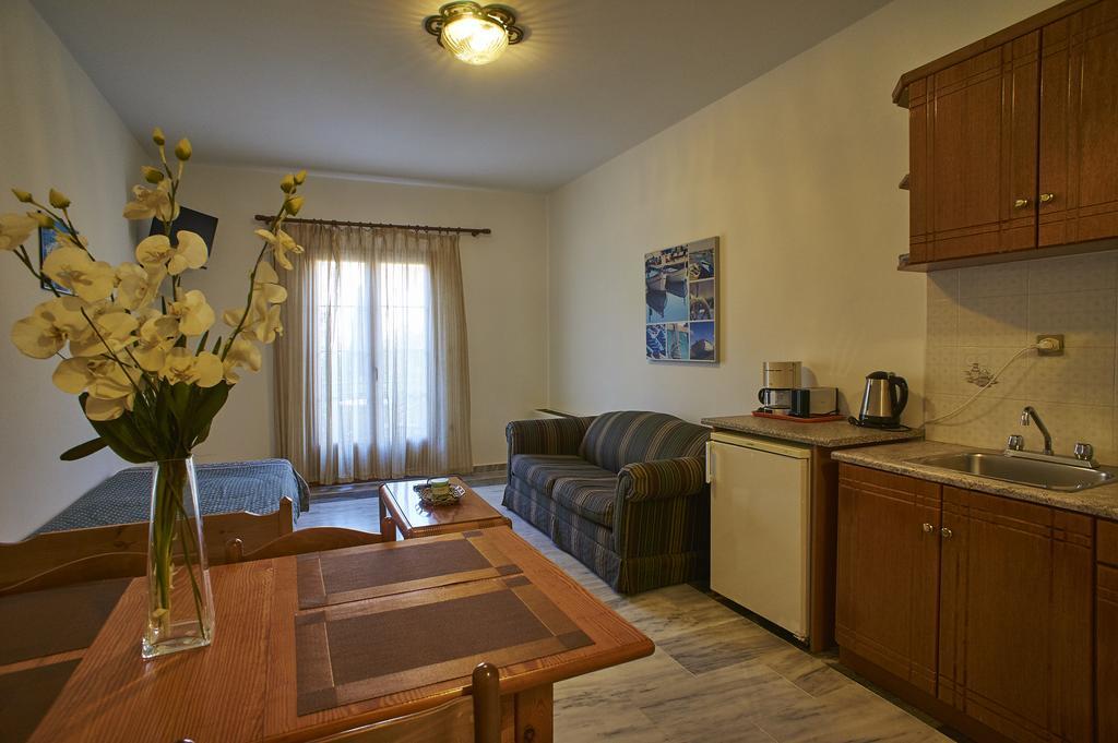 Christinantzela Apartments Kokkari Zewnętrze zdjęcie
