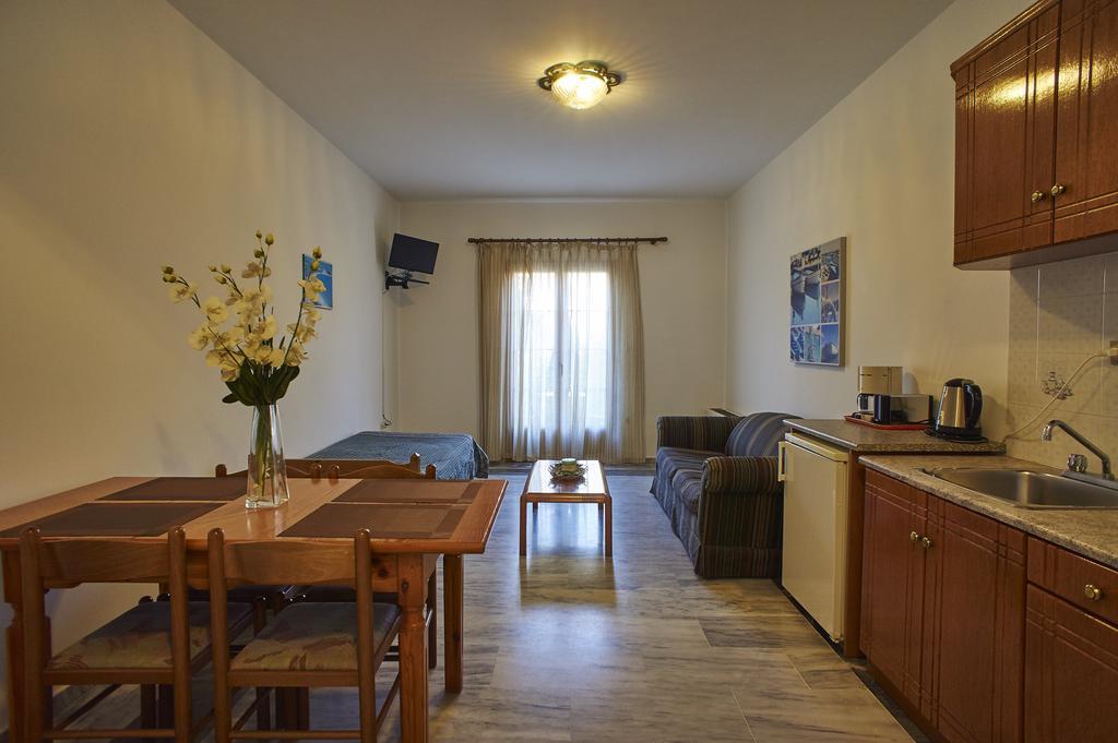 Christinantzela Apartments Kokkari Zewnętrze zdjęcie